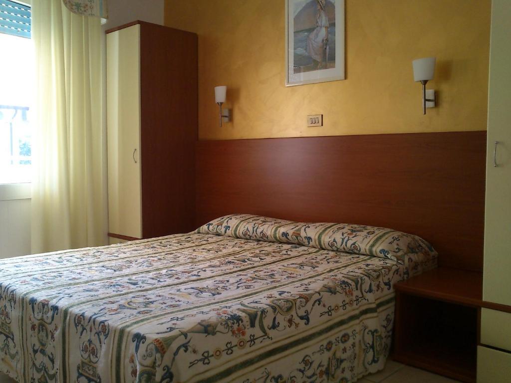 Hotel La Parigina Lignano Sabbiadoro Værelse billede